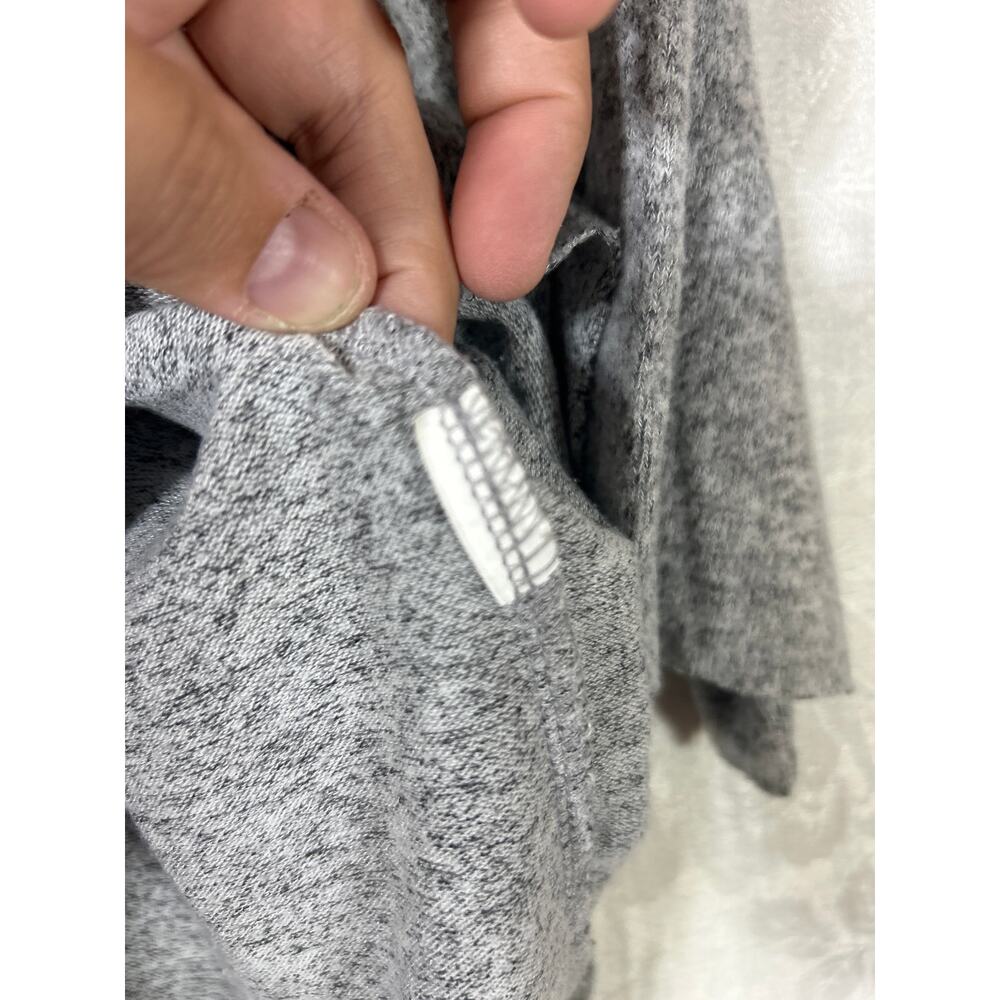 Zara Trafaluc Shirt Small Gray Chest Pocket Sweatshirt Raw Hem Oversized - Picture 7 of 9